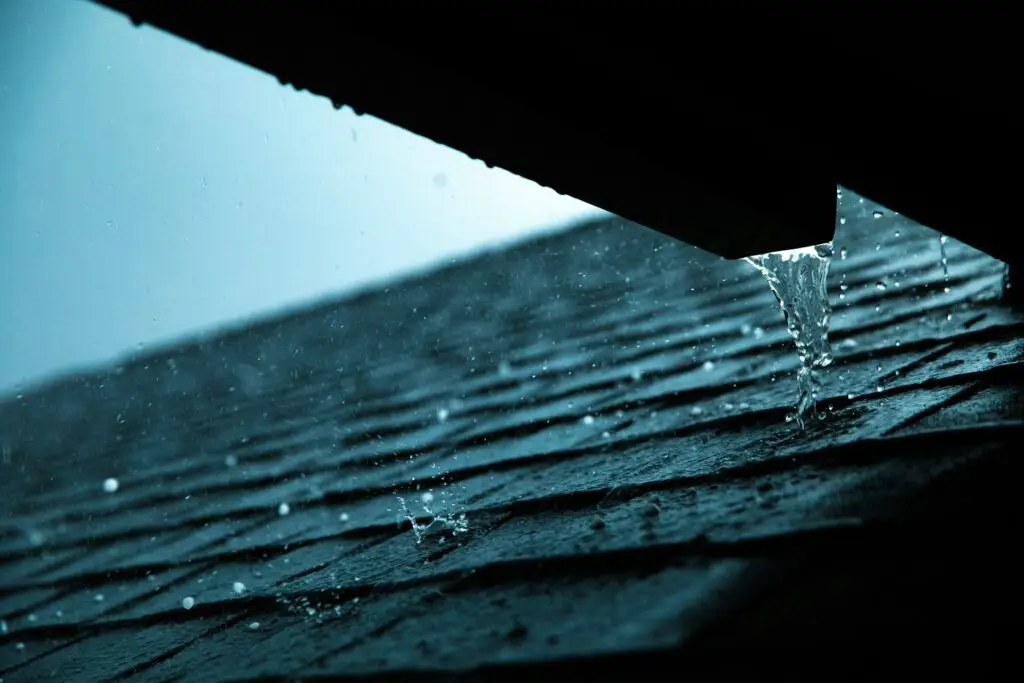 roof repairs after storms
